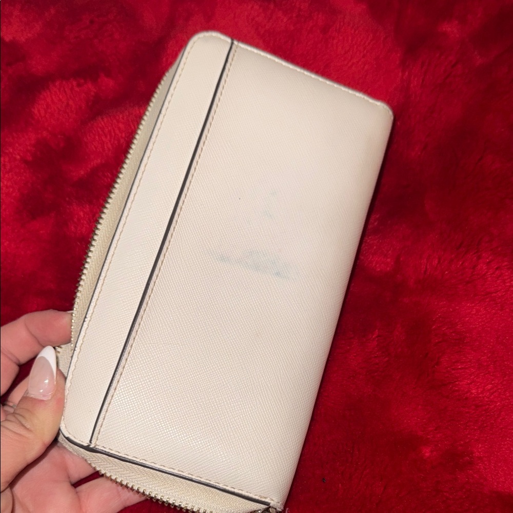 Kate Spade Cream Zip-Around Wallet- SEE PHOTOS PLEASE - Picture 6 of 11